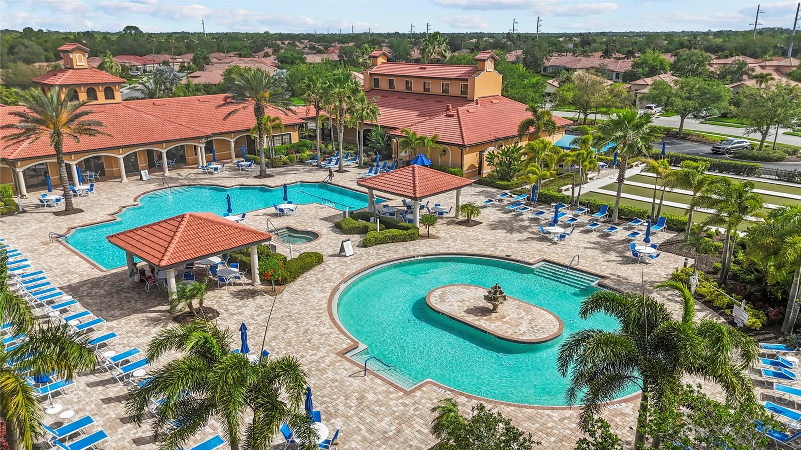 VENETIAN FALLS PH 2 - Residential