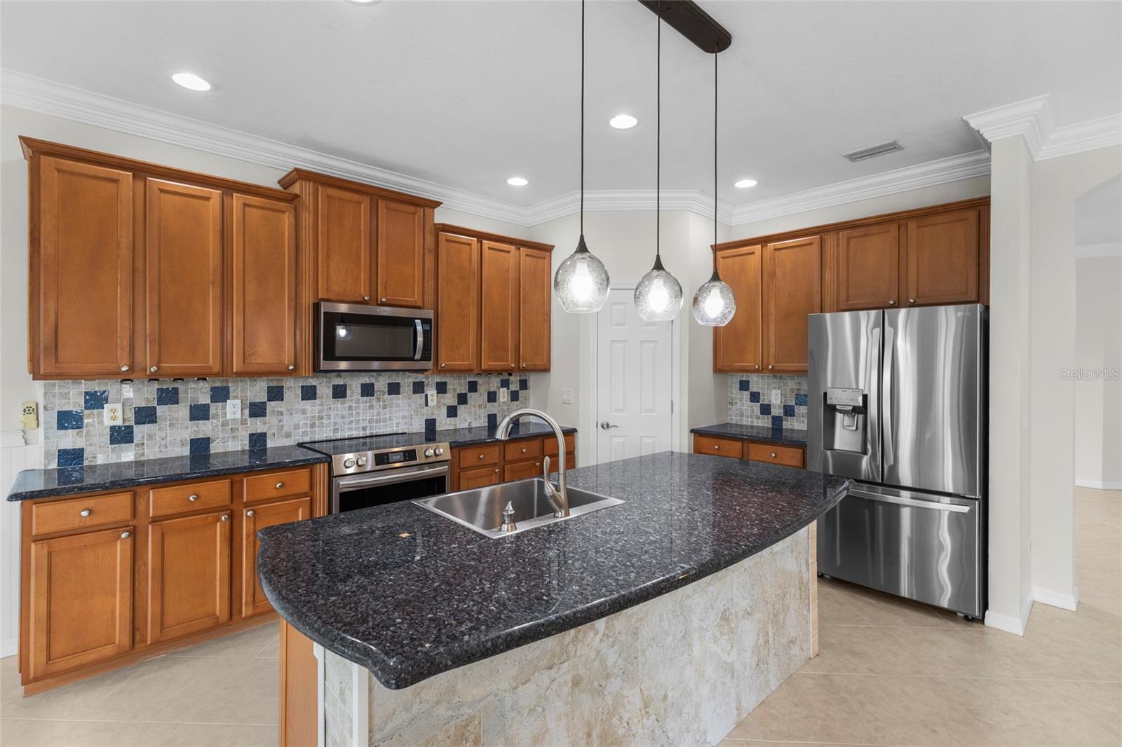 VENETIAN FALLS PH 2 - Residential