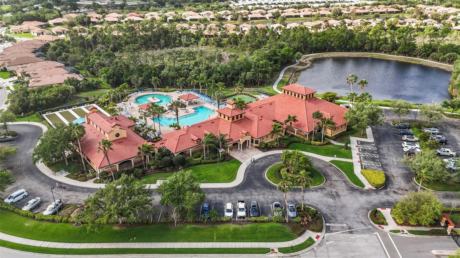 VENETIAN FALLS PH 2 - Residential