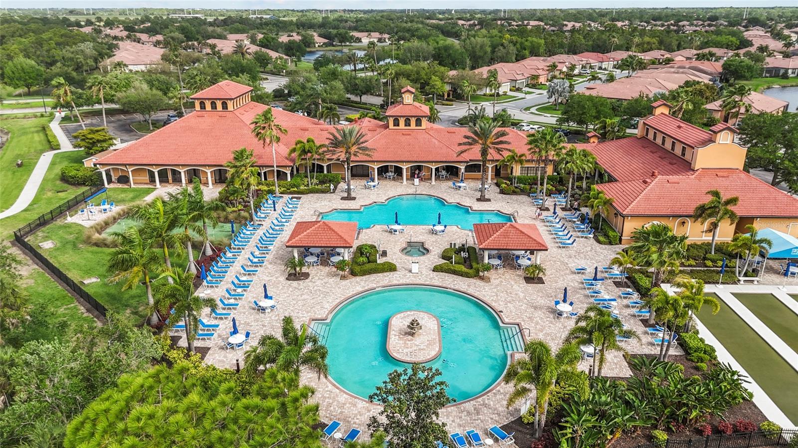 VENETIAN FALLS PH 2 - Residential