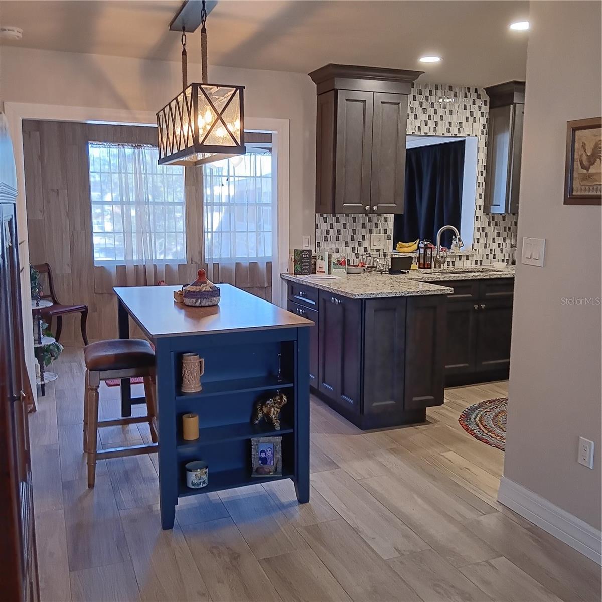 MARIA MANOR - Residential