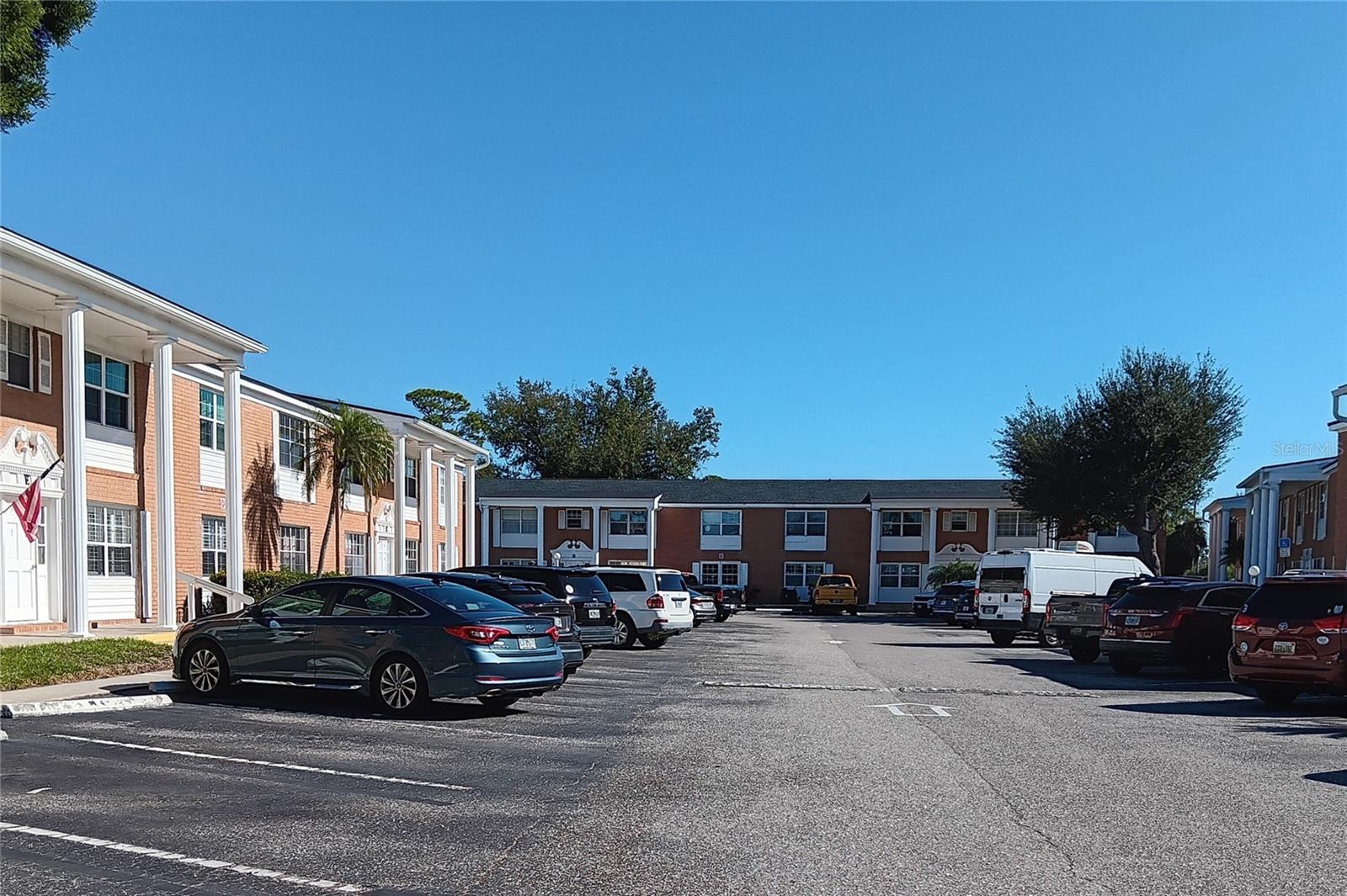 MARIA MANOR - Residential