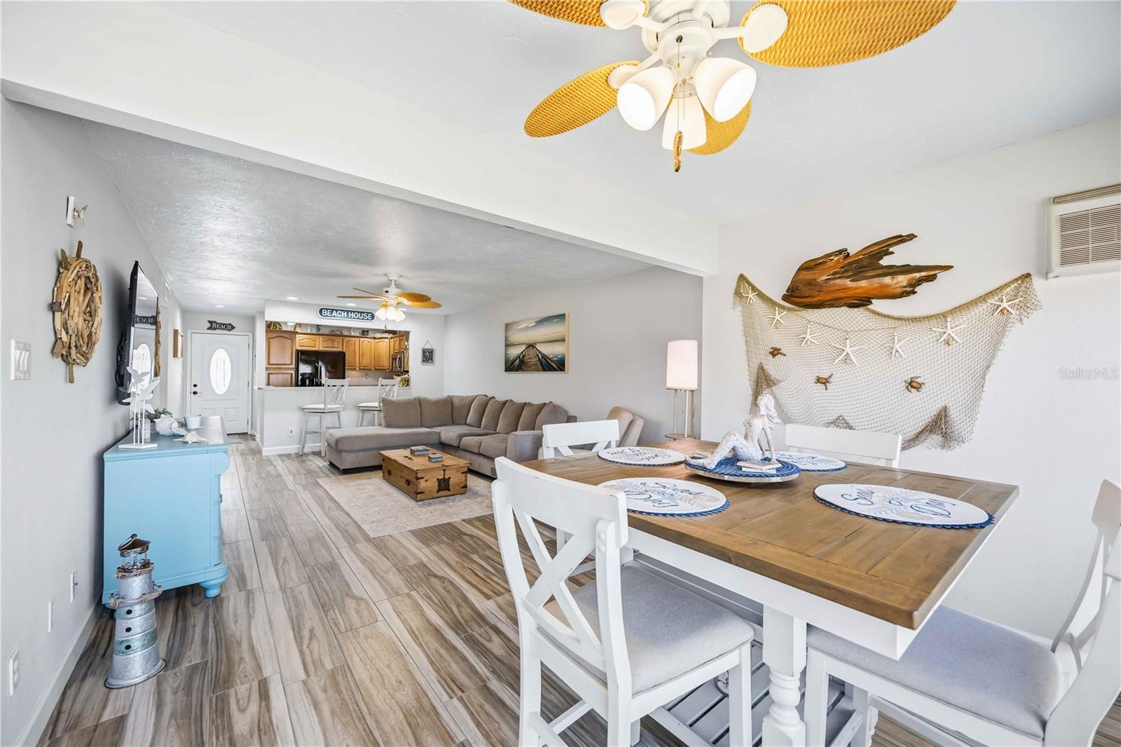 PALMA SOLA HARBOUR SEC 1 - Residential