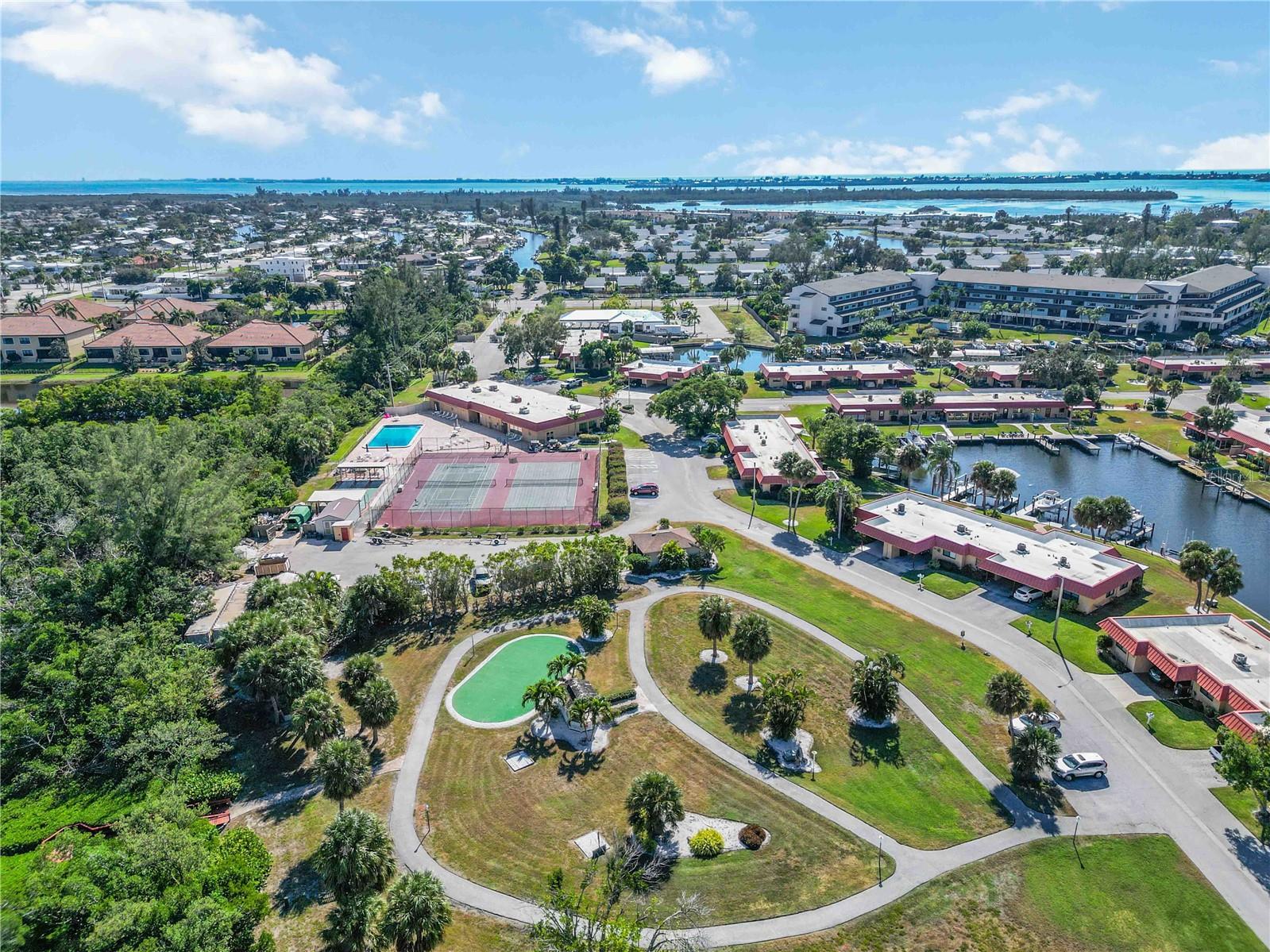 PALMA SOLA HARBOUR SEC 1 - Residential