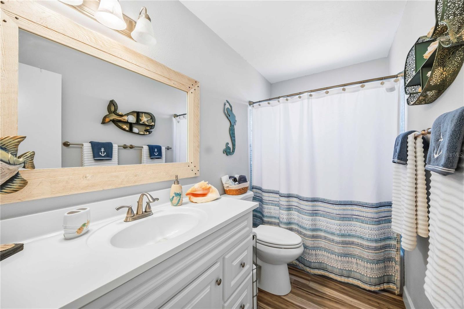 PALMA SOLA HARBOUR SEC 1 - Residential