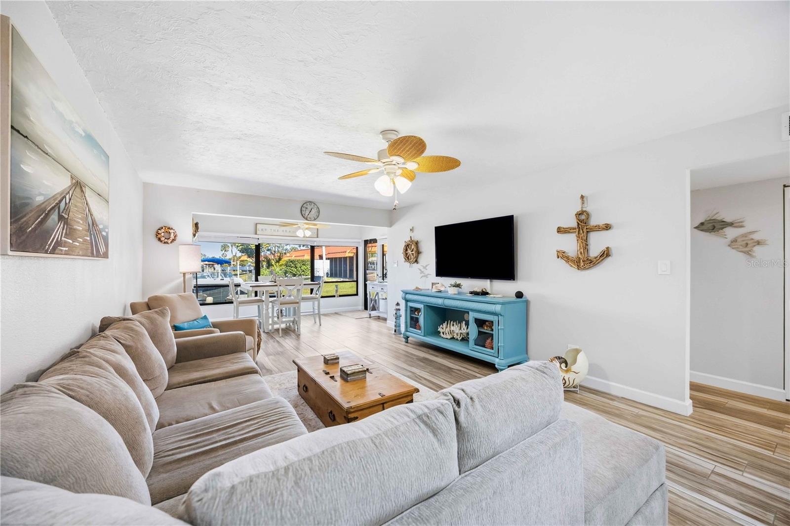 PALMA SOLA HARBOUR SEC 1 - Residential