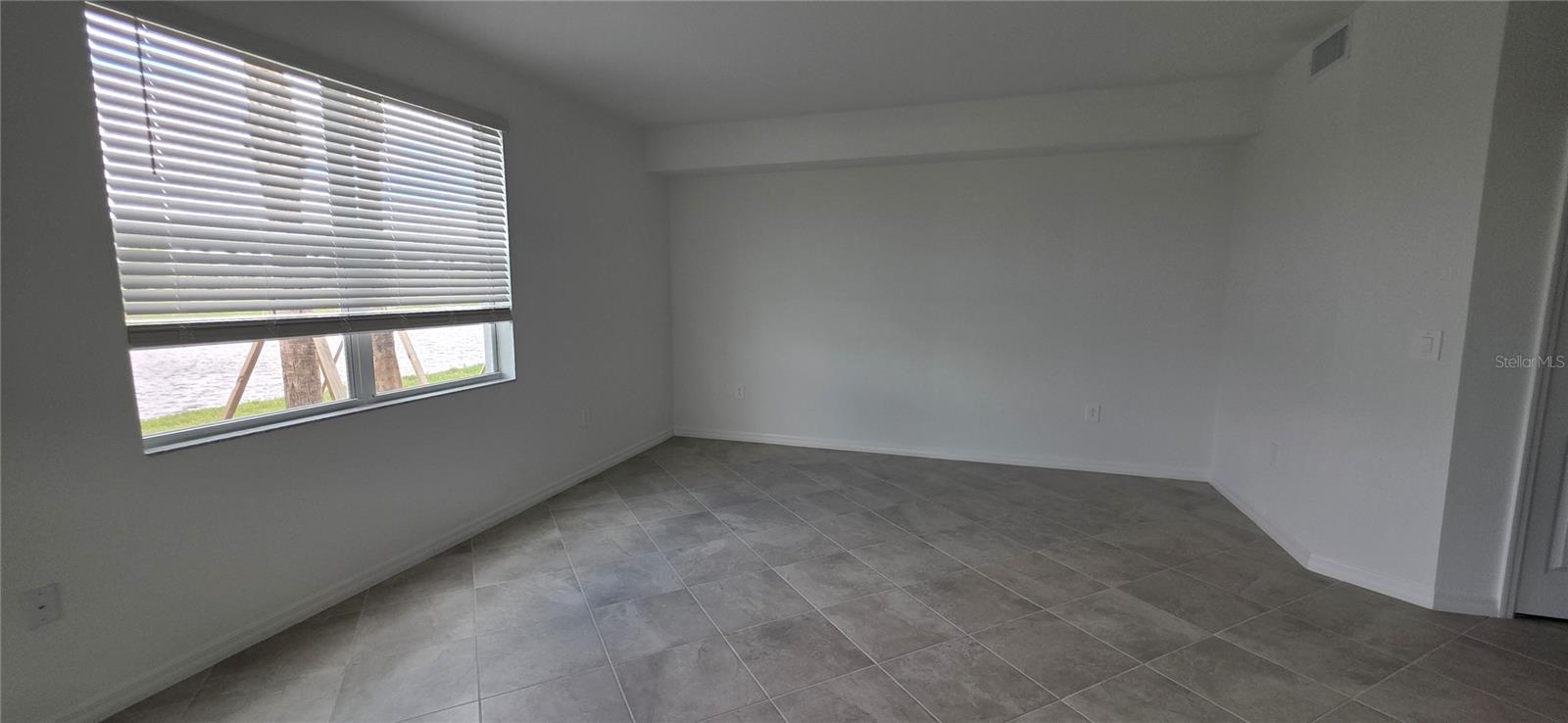 CALUSA NATIONAL - Residential