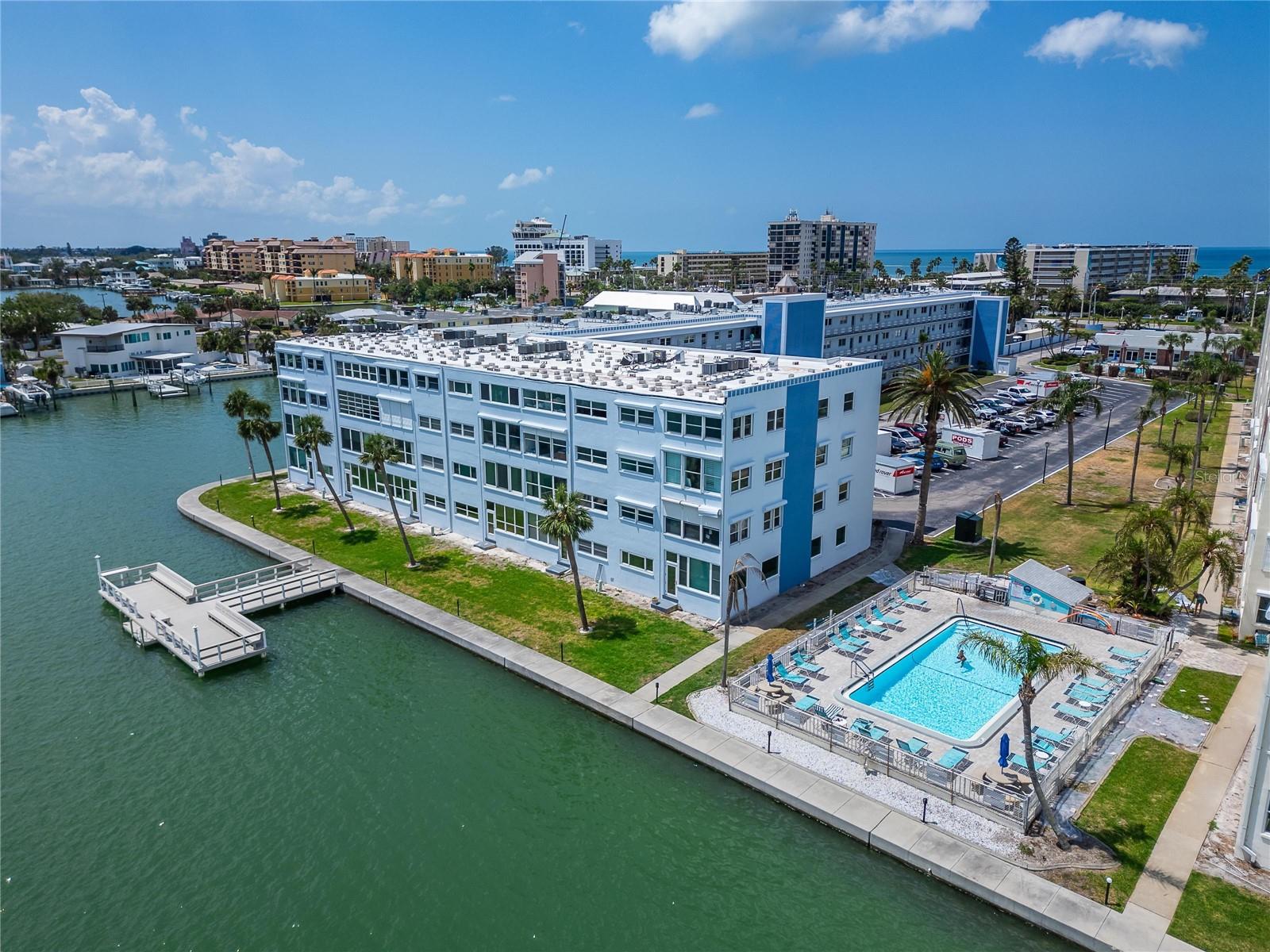 5555 GULF BOULEVARD 204