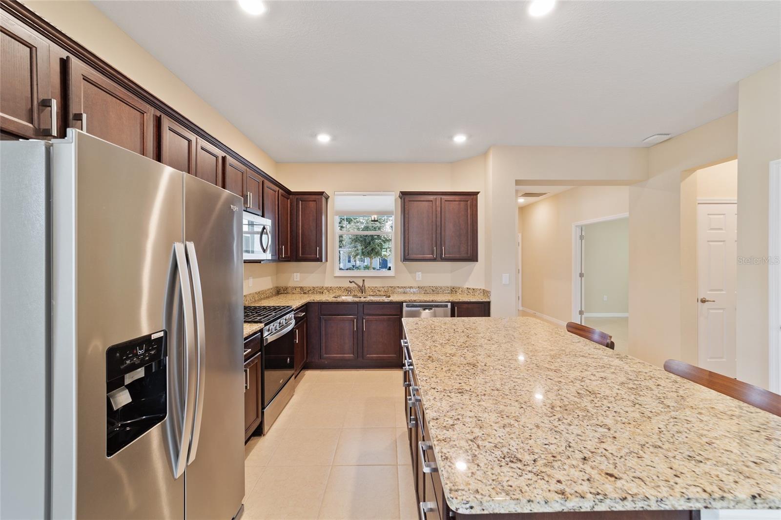 ON TOP OF THE WORLD - Residential