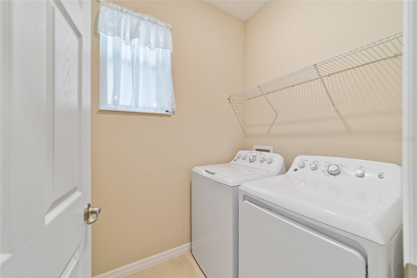 ON TOP OF THE WORLD - Residential