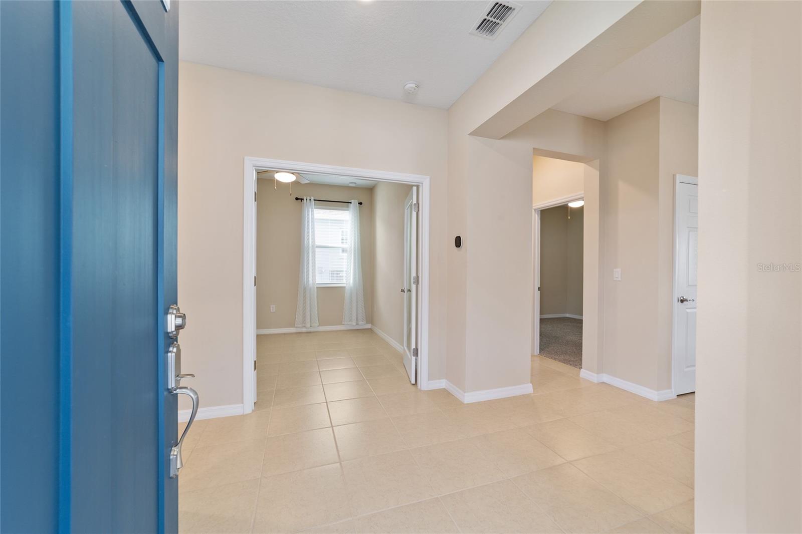 ON TOP OF THE WORLD - Residential