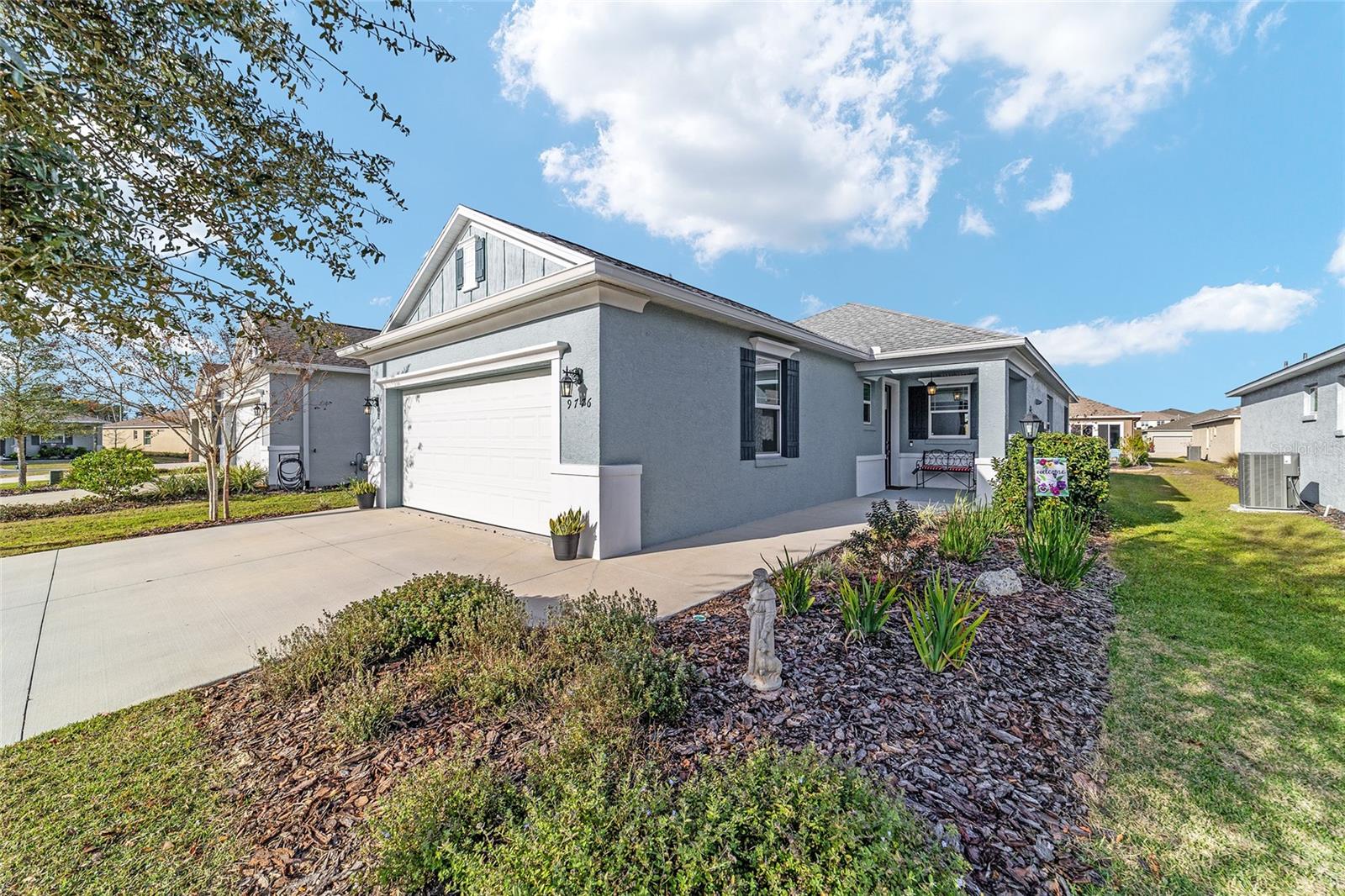 ON TOP OF THE WORLD - Residential