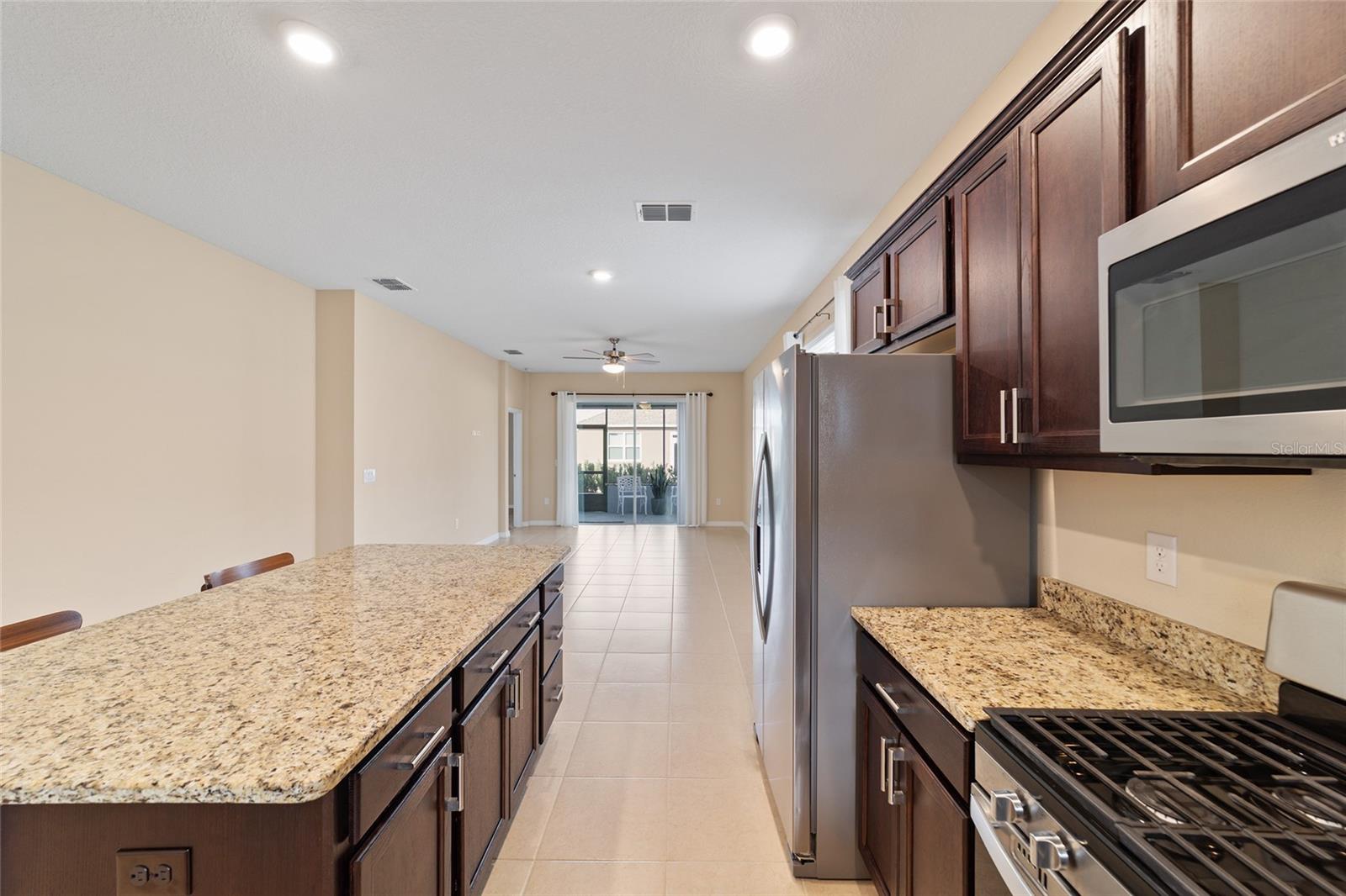 ON TOP OF THE WORLD - Residential