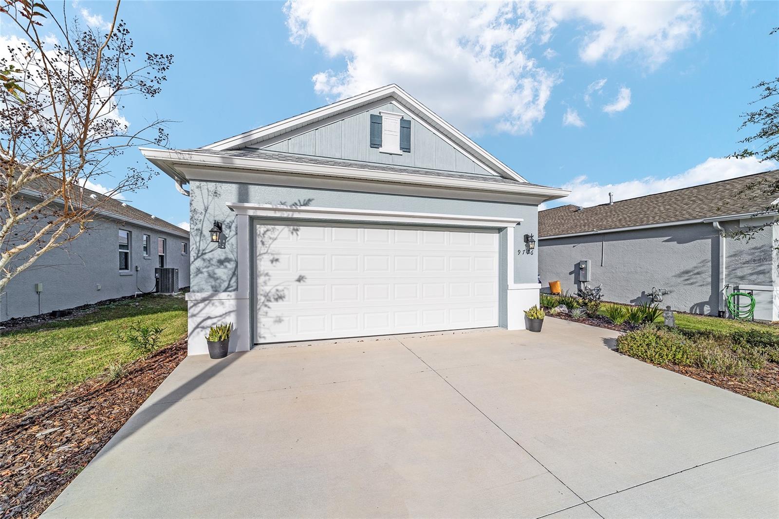 ON TOP OF THE WORLD - Residential