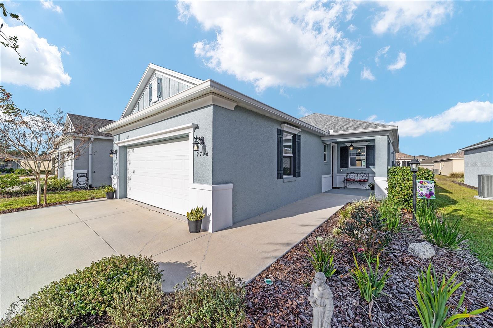 ON TOP OF THE WORLD - Residential