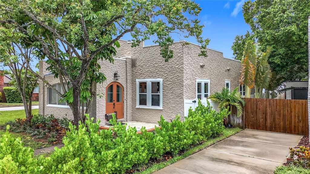 Photo of 4595 9th Avenue N, St Petersburg, FL 33713 (MLS # TB8404863)