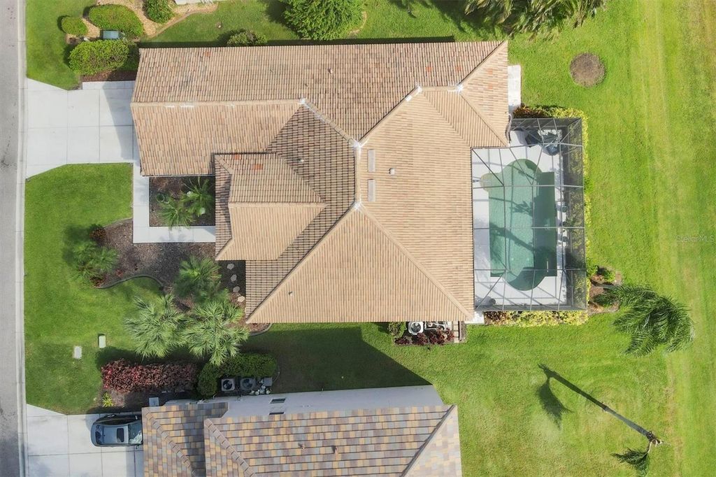 Photo of 303 Heritage Isles Way, Bradenton, FL 34212 (MLS # A4666162)