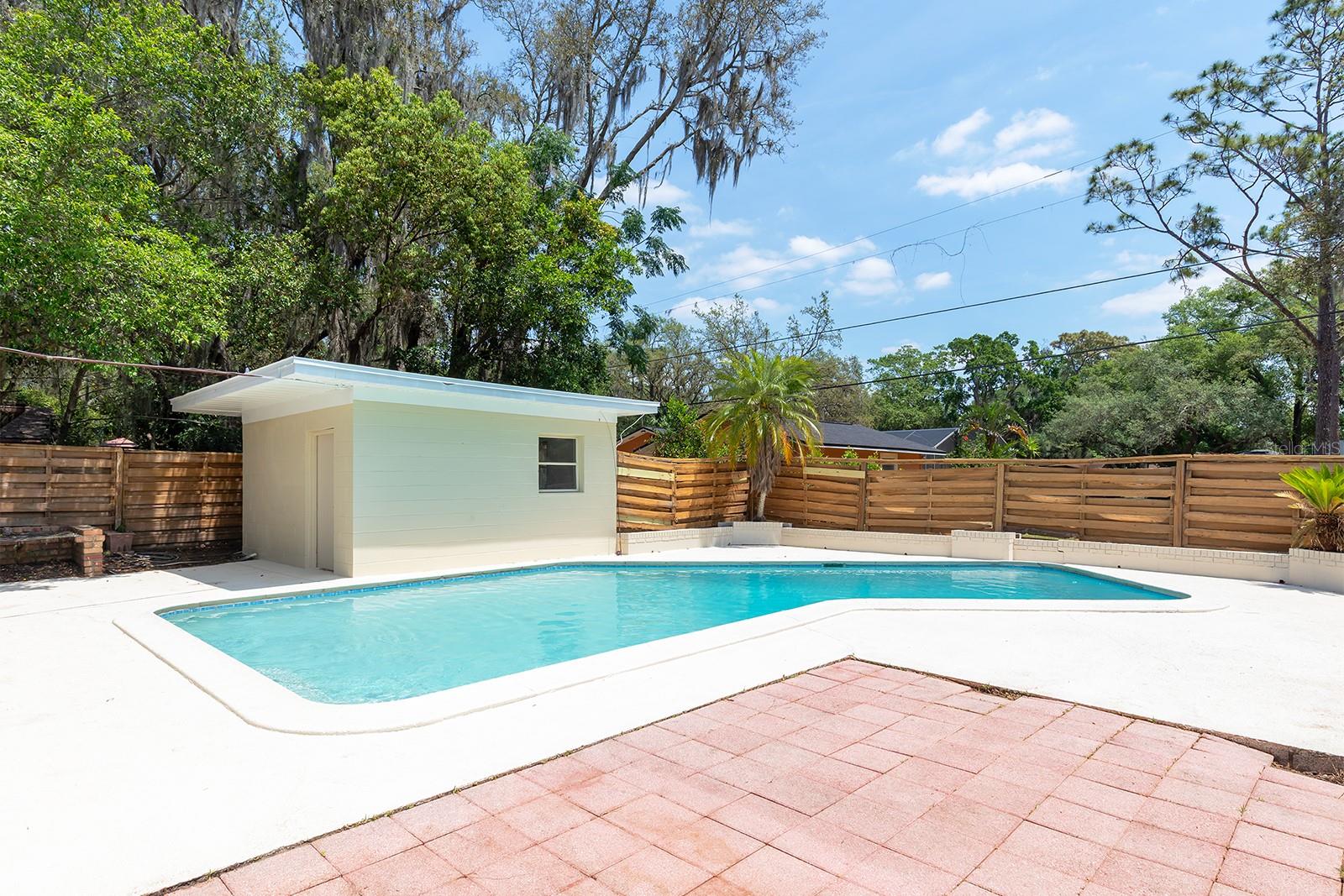 FLORA ESTATES - Residential