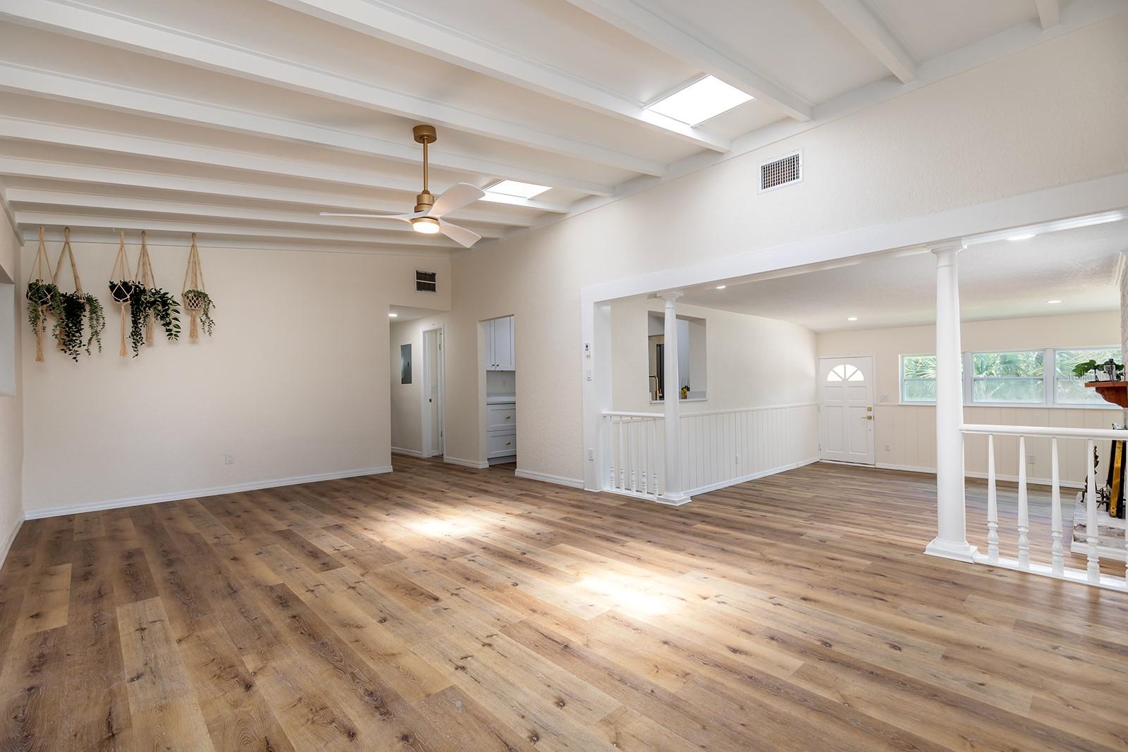 FLORA ESTATES - Residential