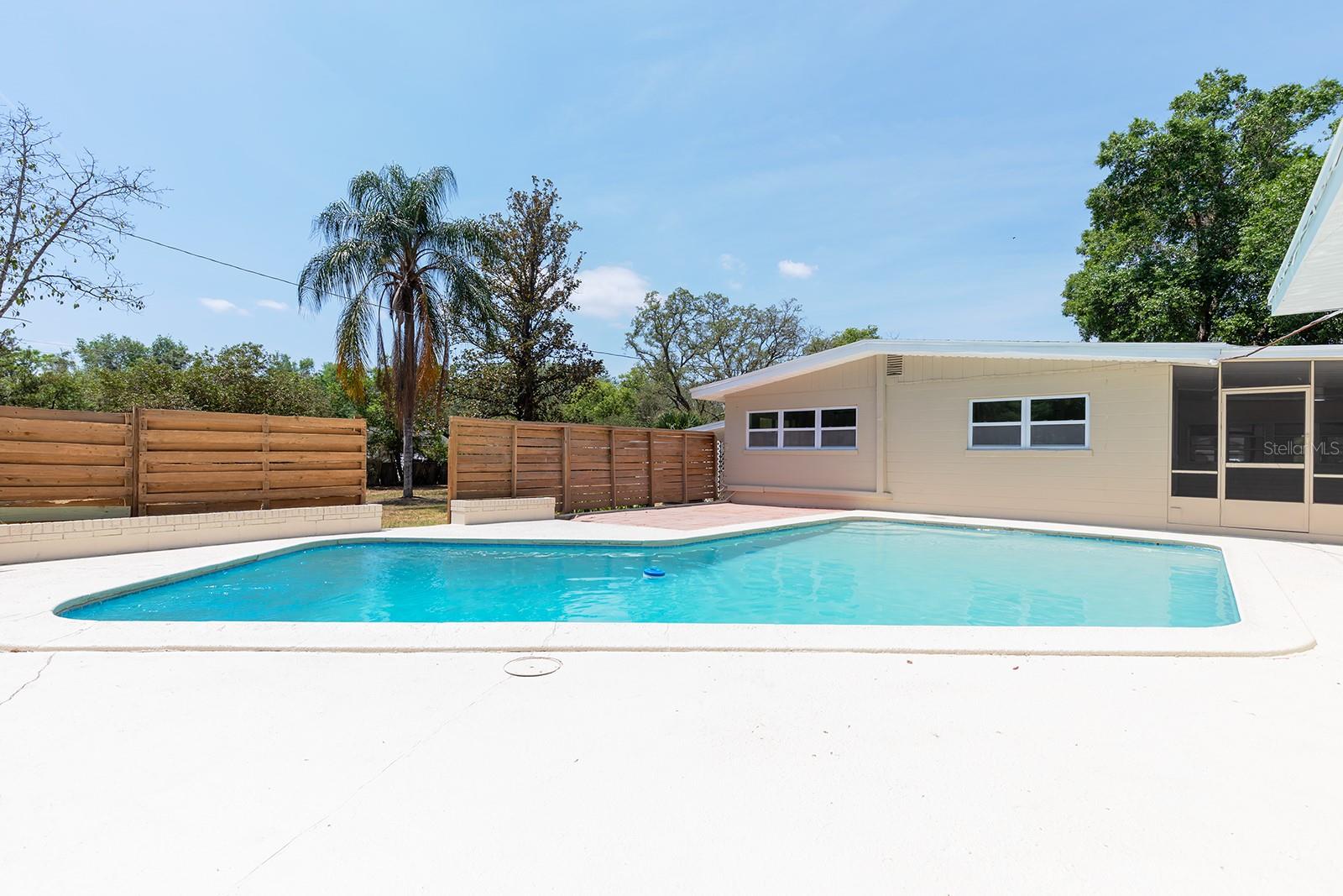 FLORA ESTATES - Residential