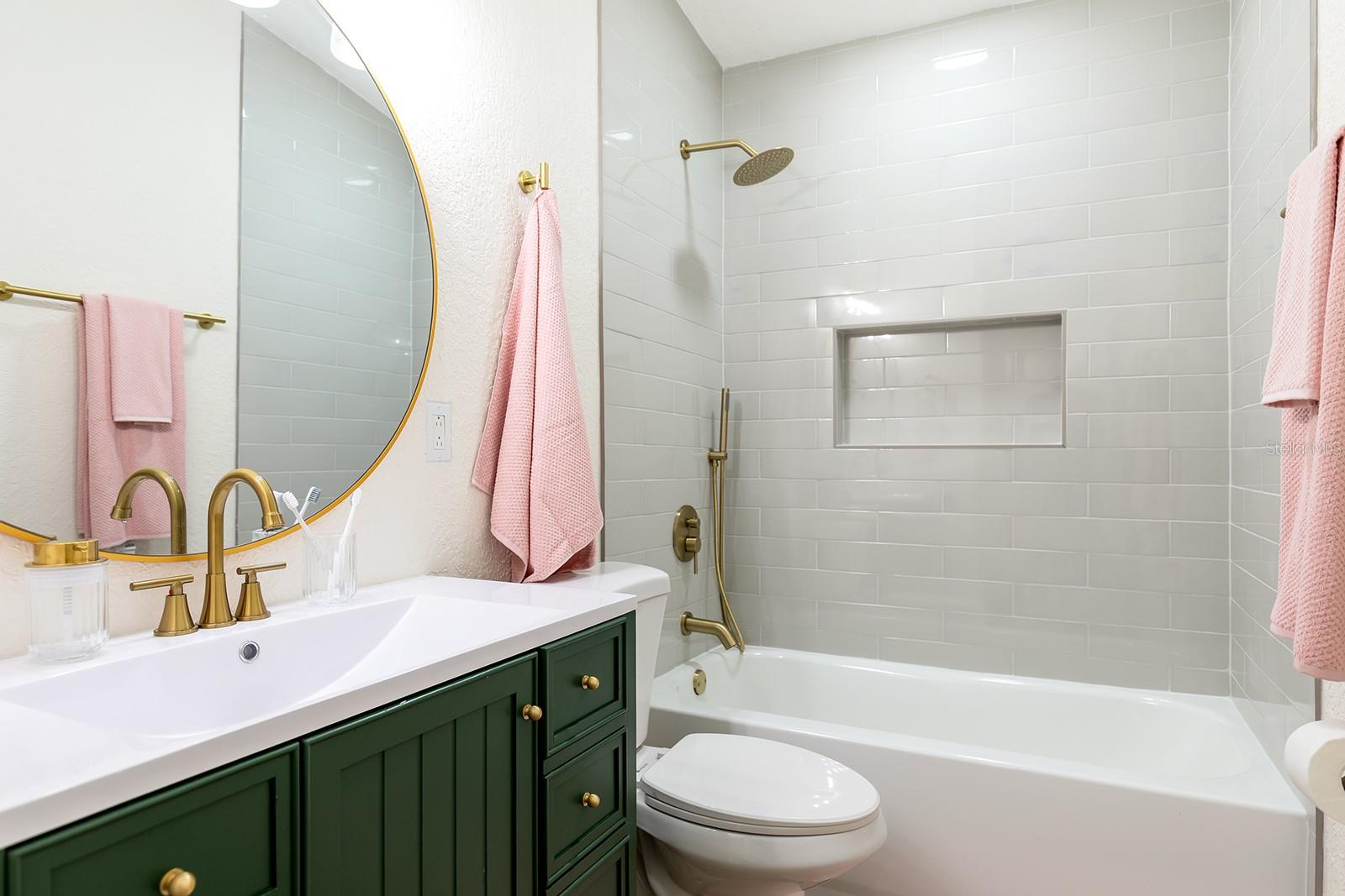 FLORA ESTATES - Residential