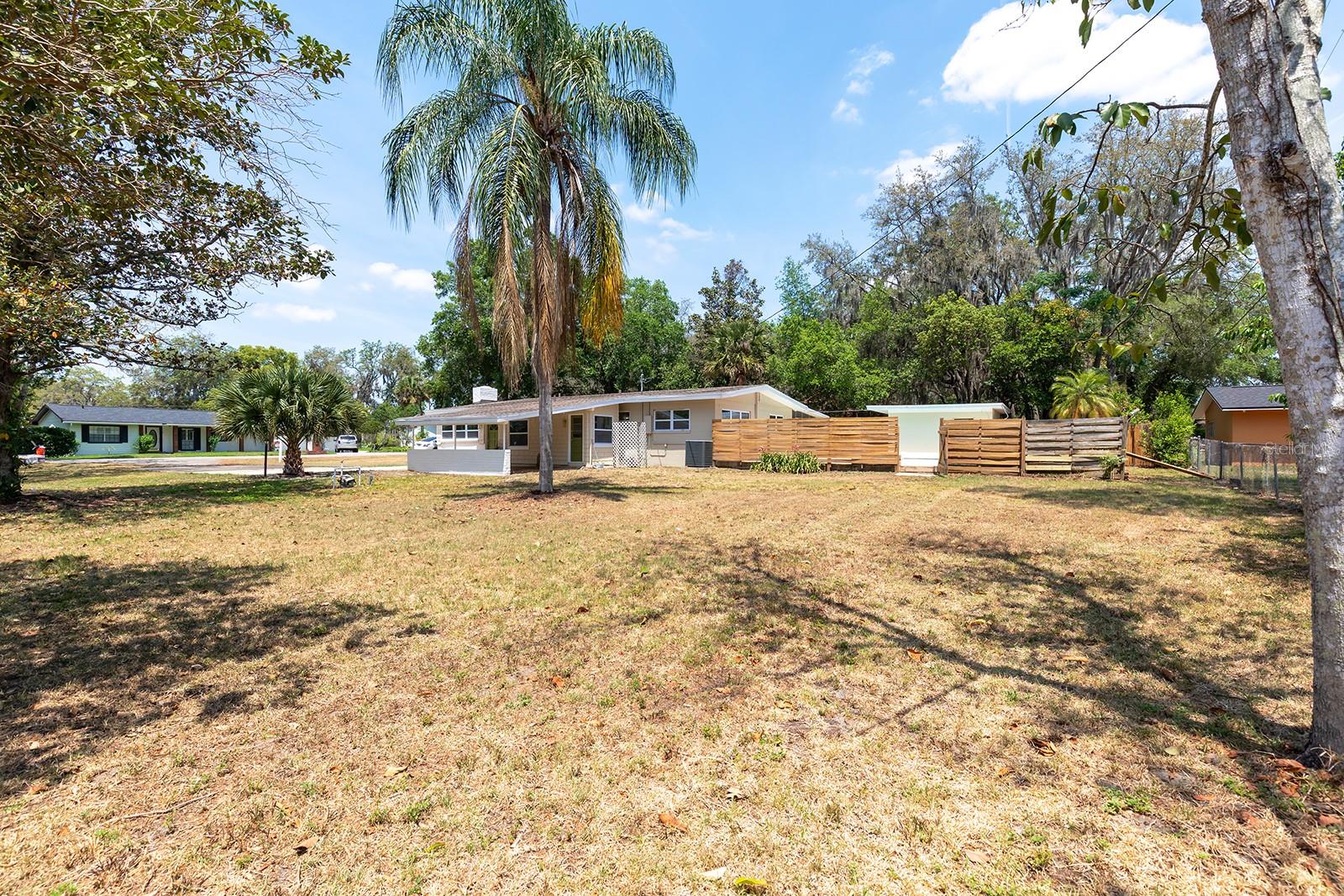 FLORA ESTATES - Residential