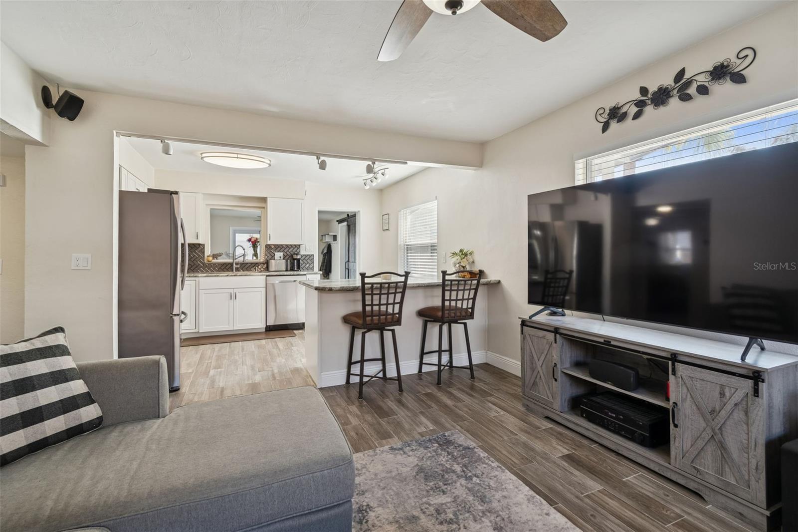 HOMELAND SUB - Residential