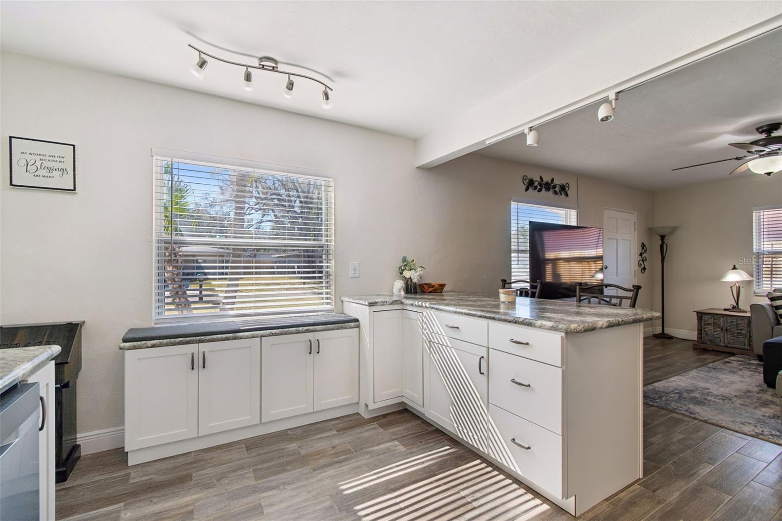 HOMELAND SUB - Residential