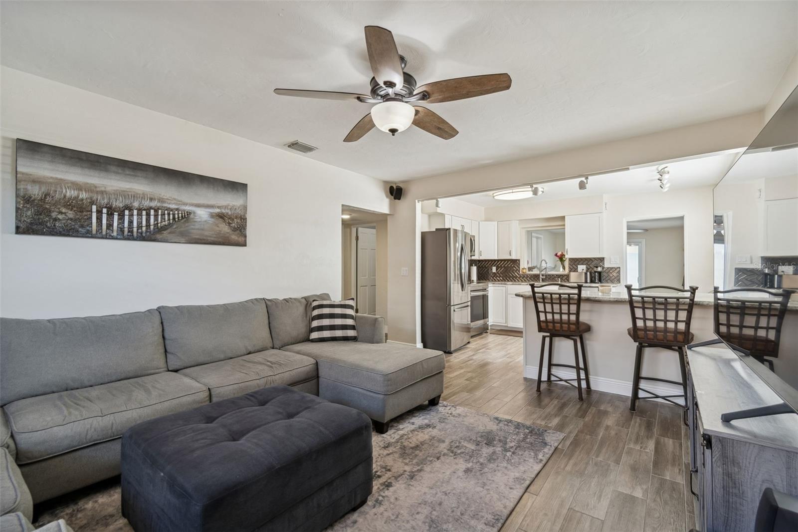 HOMELAND SUB - Residential