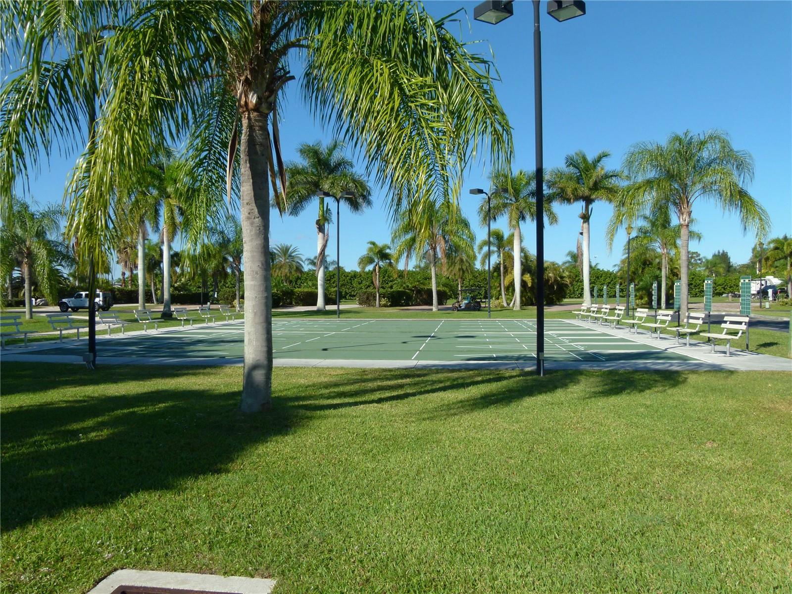 SILVER PALMS RV RESORT - Land