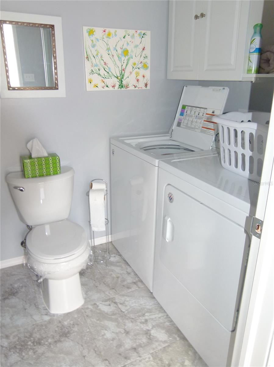 SILVER PALMS RV RESORT - Land