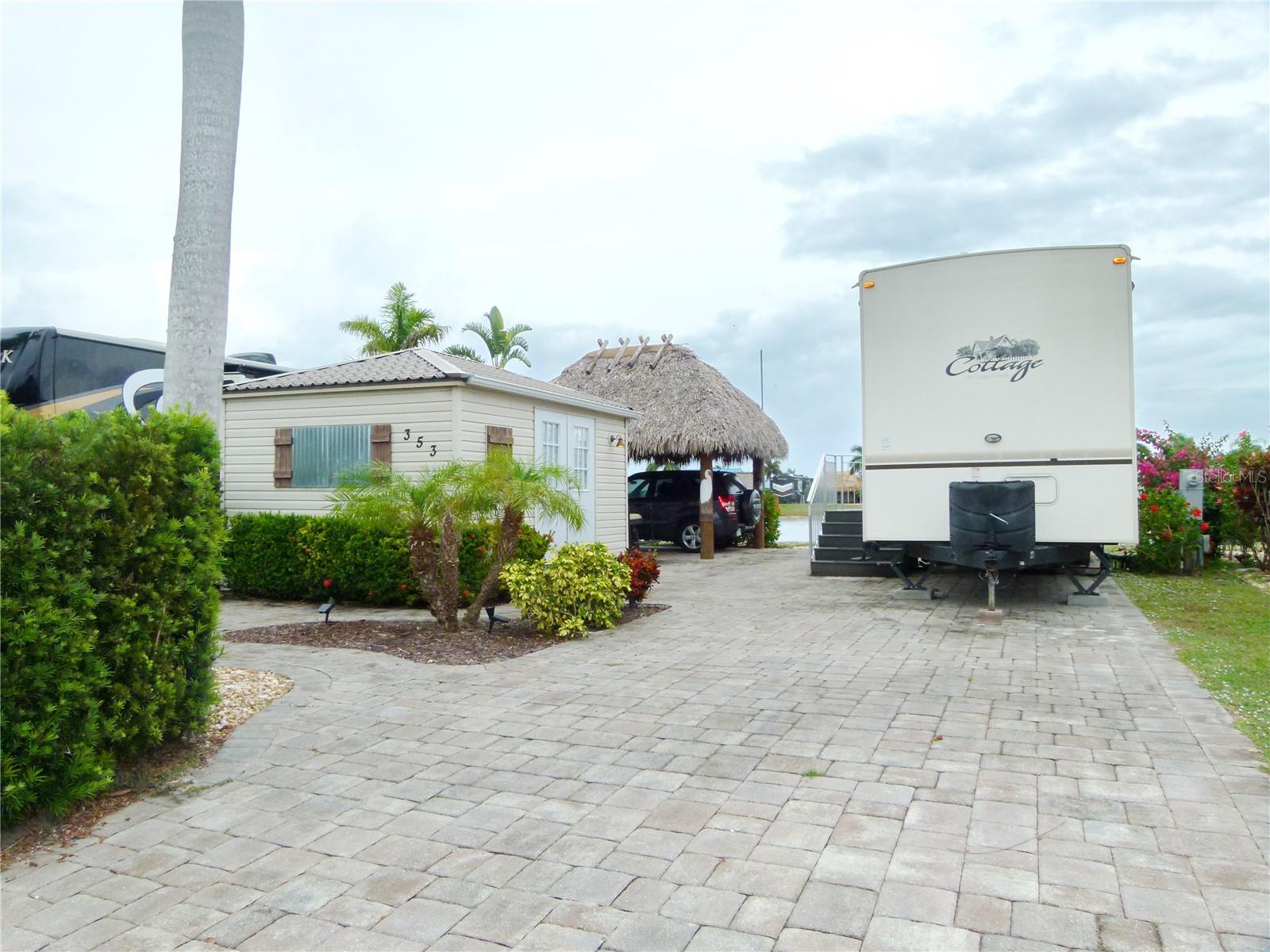 SILVER PALMS RV RESORT - Land