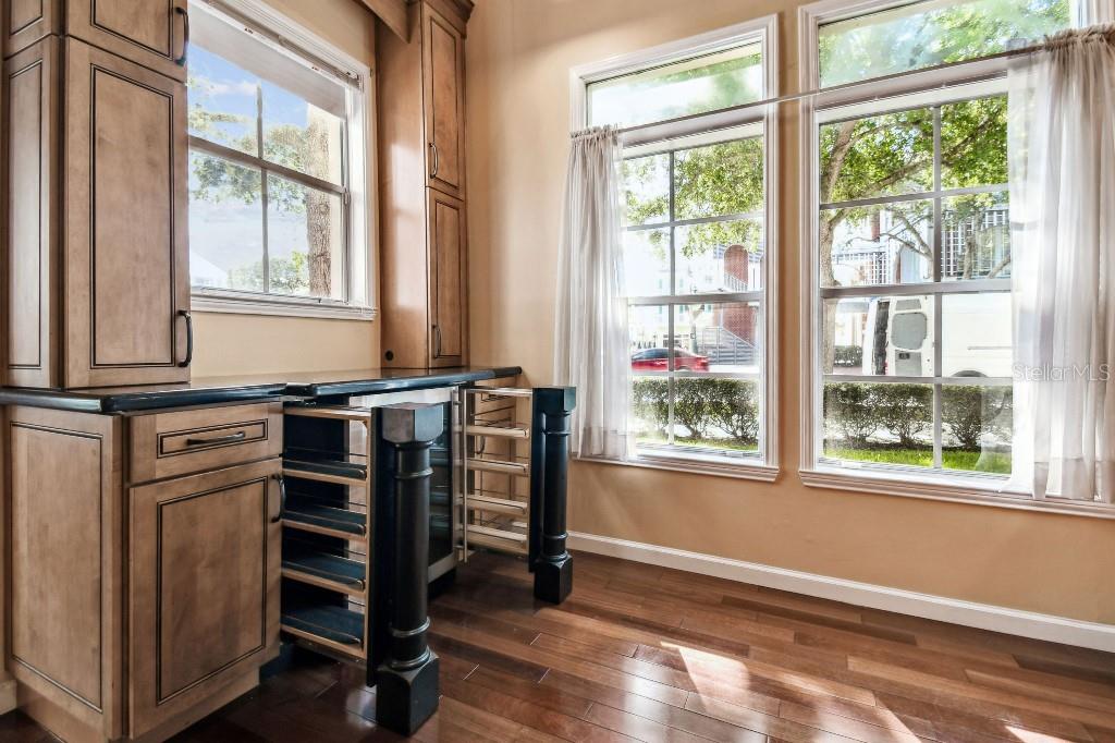 WATER STREET CONDO PH 8 - Residential