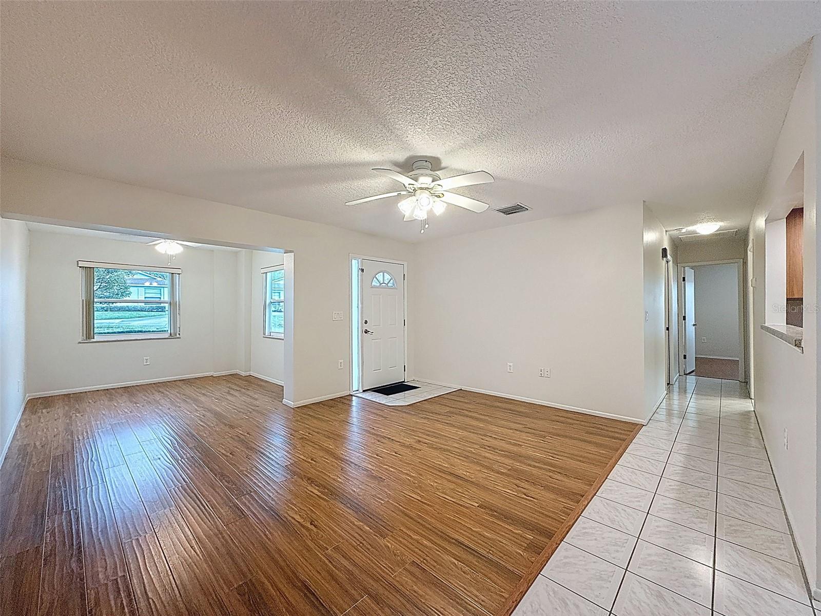 DOLLAR LAKE VILLAGE CONDO 02 - Residential