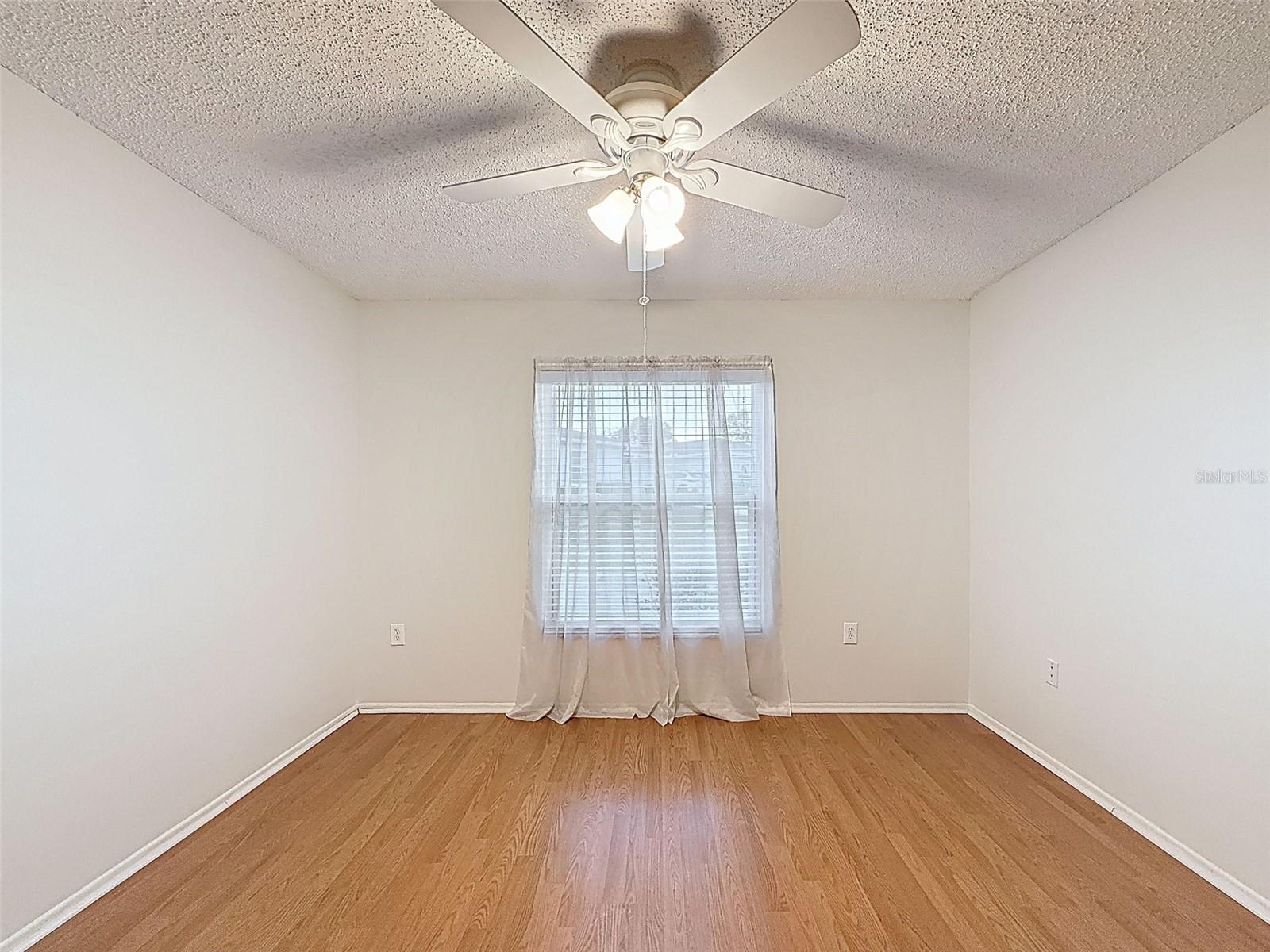 DOLLAR LAKE VILLAGE CONDO 02 - Residential