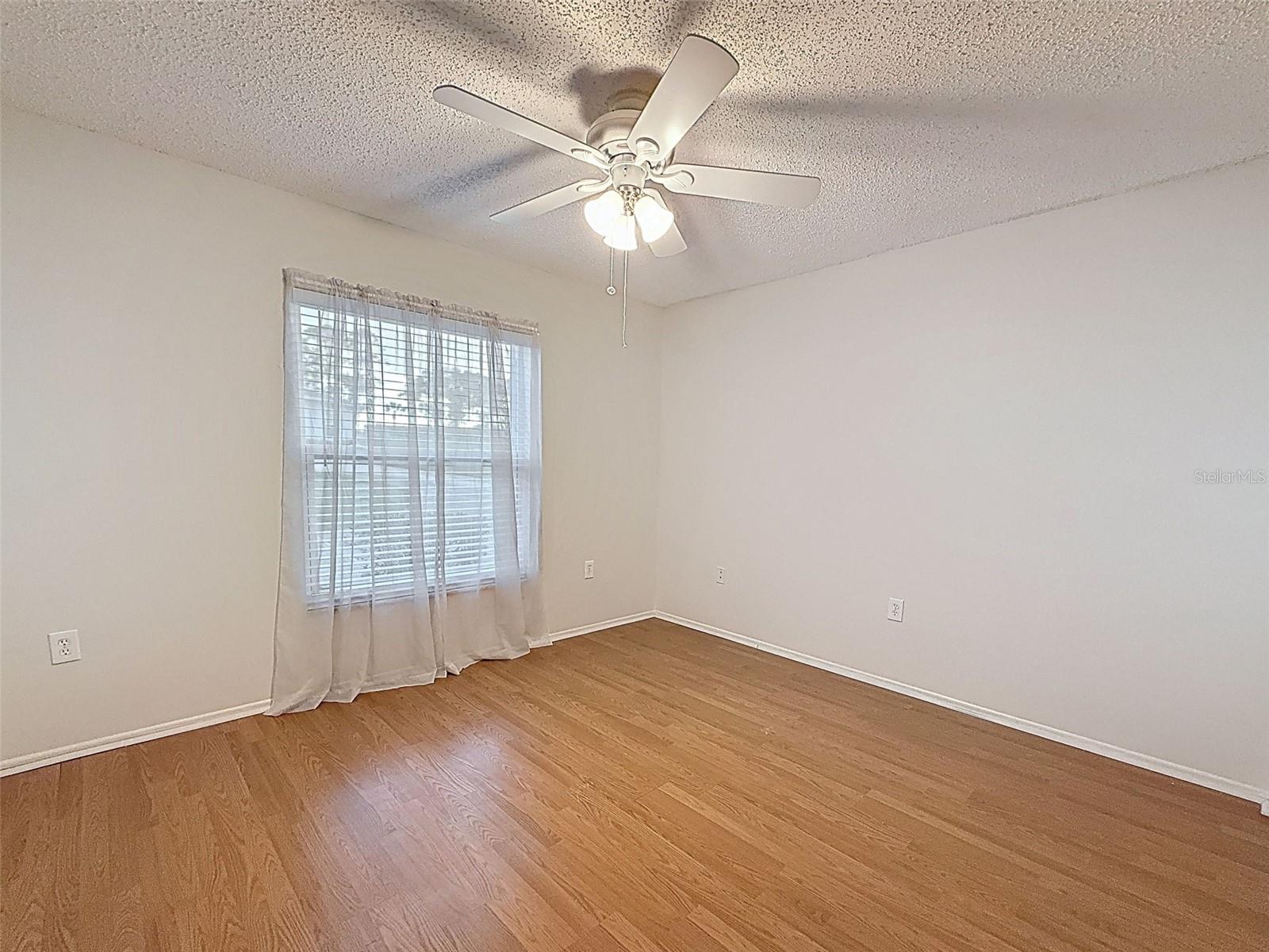 DOLLAR LAKE VILLAGE CONDO 02 - Residential