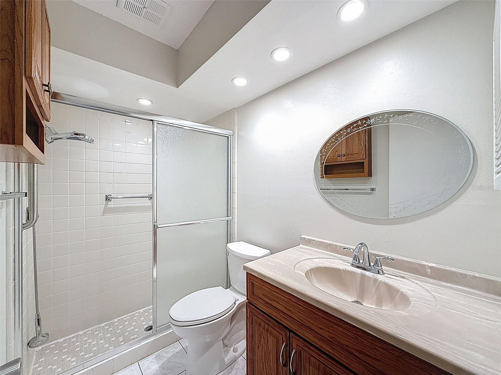 DOLLAR LAKE VILLAGE CONDO 02 - Residential