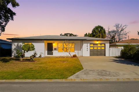 Photo of 2845 64th Terrace S, St Petersburg, FL 33712 (MLS # TB8472109)