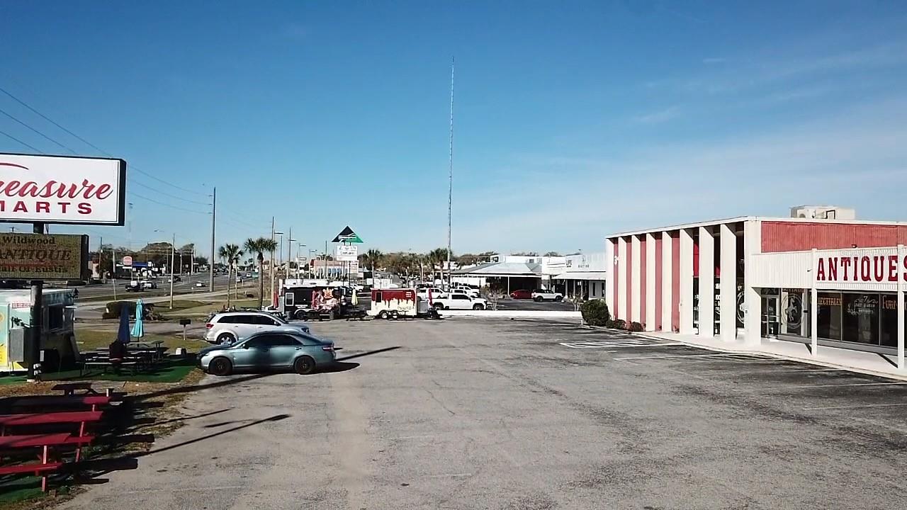 EUSTIS LAKE SAUNDERS SUB - Commercial Lease