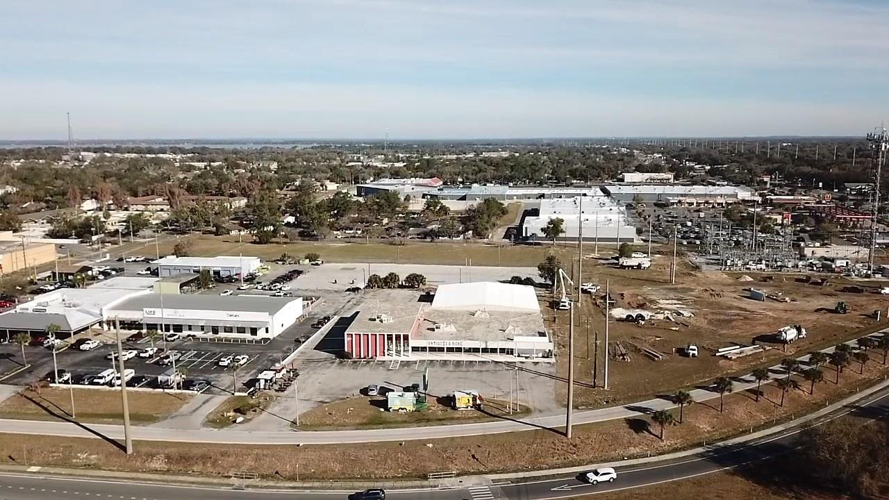 EUSTIS LAKE SAUNDERS SUB - Commercial Lease