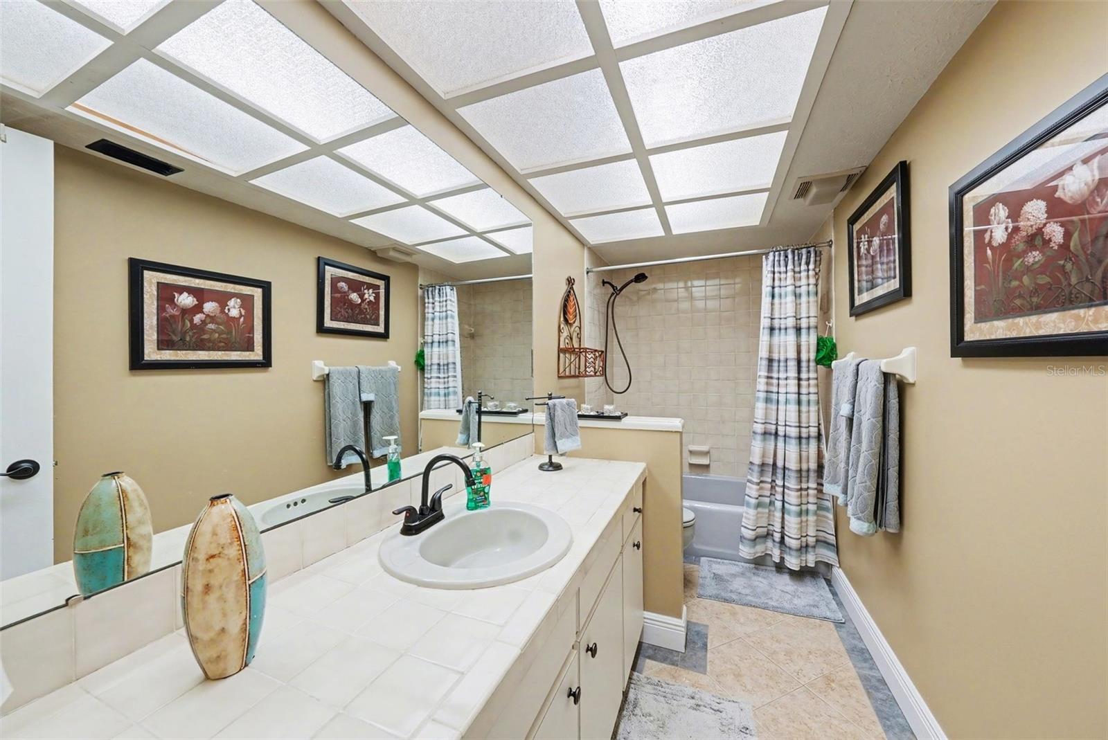 FOX RIDGE - Residential