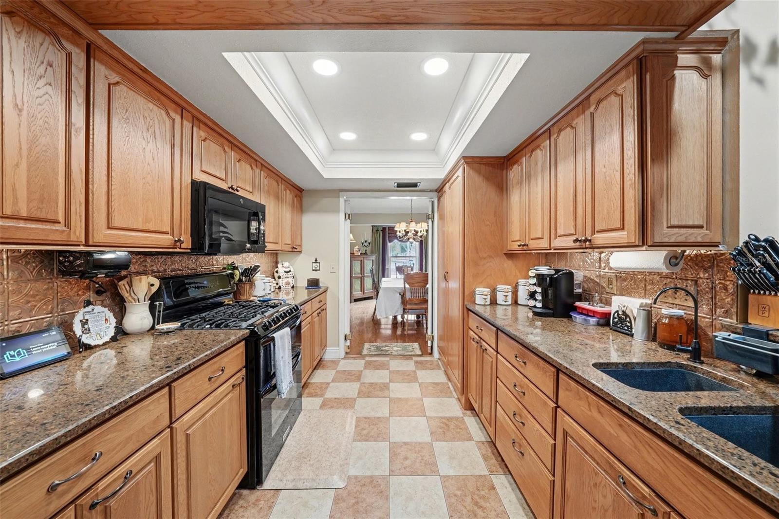 FOX RIDGE - Residential