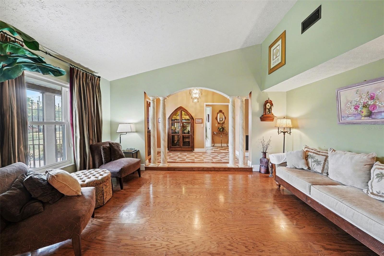 FOX RIDGE - Residential