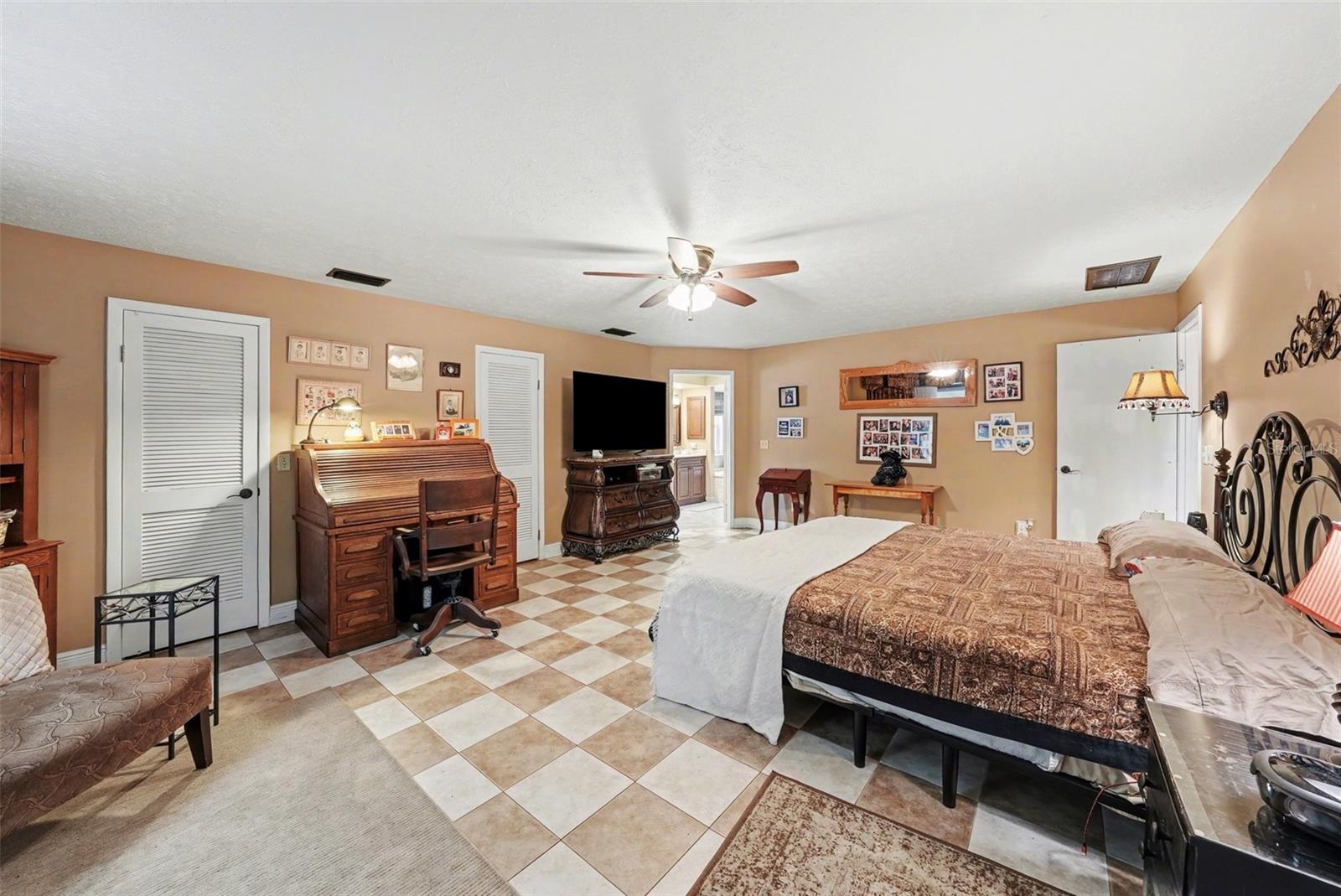 FOX RIDGE - Residential