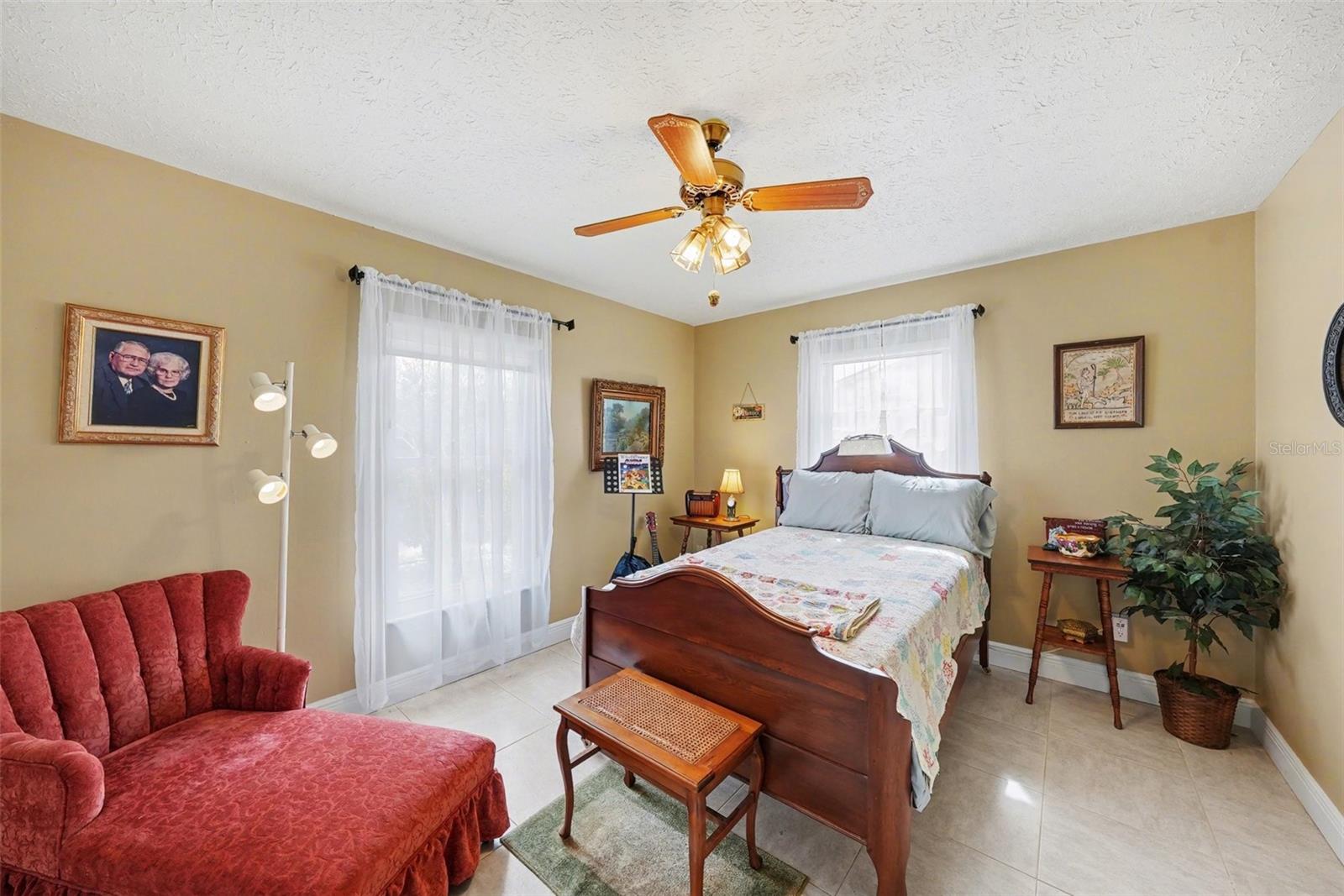 FOX RIDGE - Residential