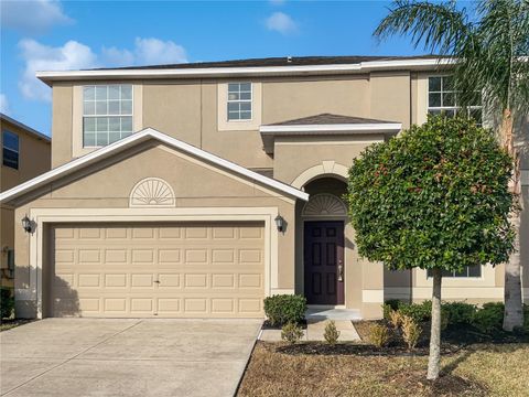 A home in WIMAUMA