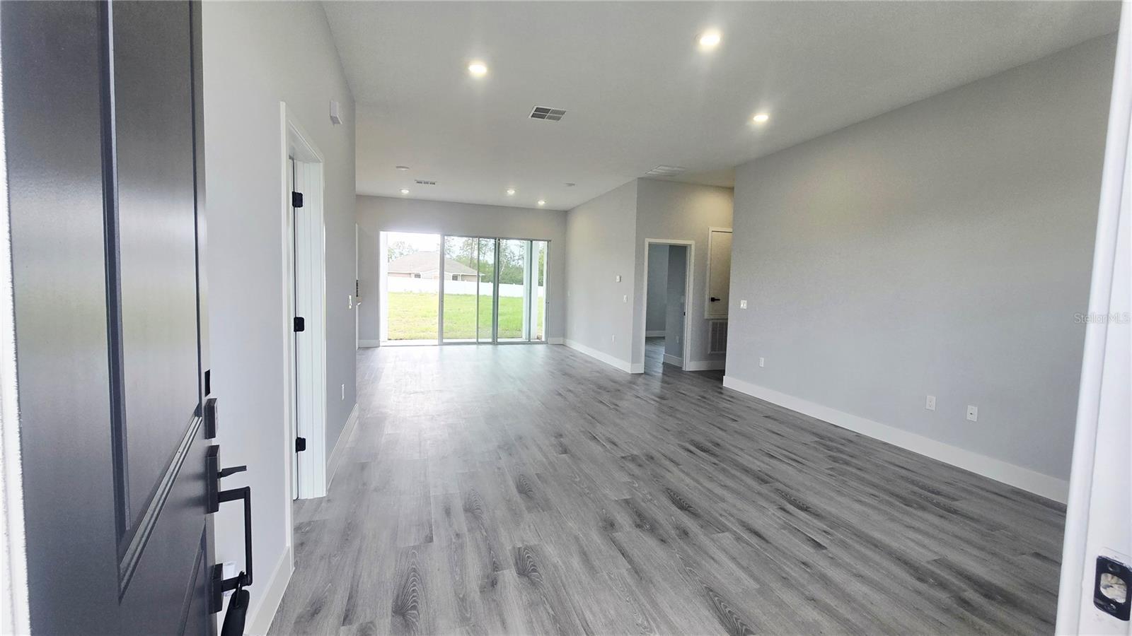 MARION OAKS UN 04 - Residential