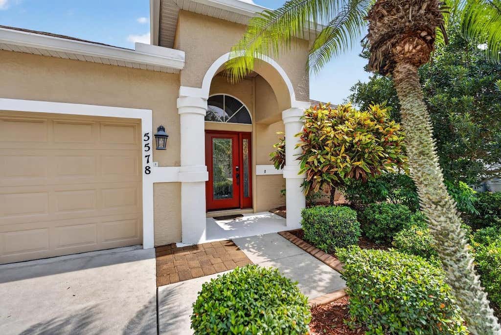 Photo of 5578 Burnt Branch Circle, Sarasota, FL 34232 (MLS # A4698313)