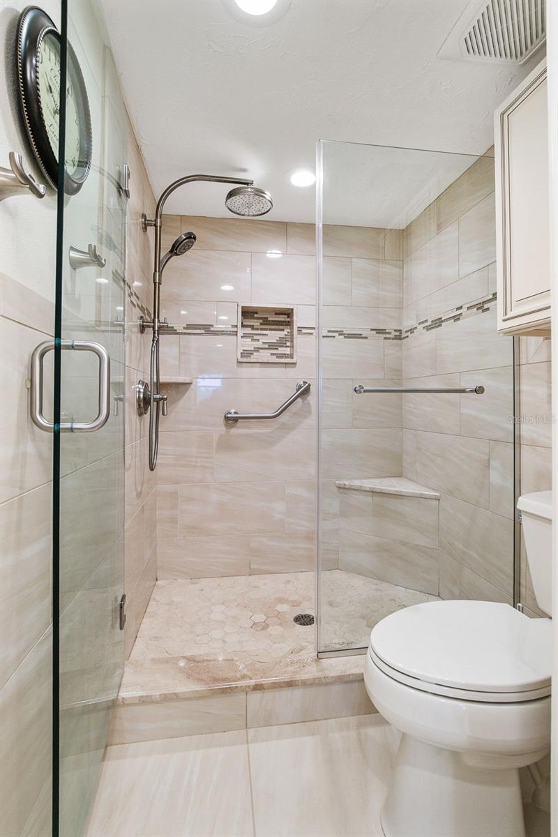 LAKES OF CAPRI - Residential