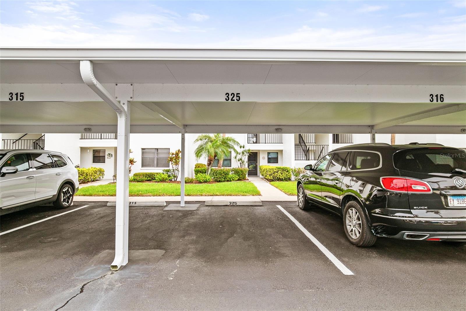 LAKES OF CAPRI - Residential